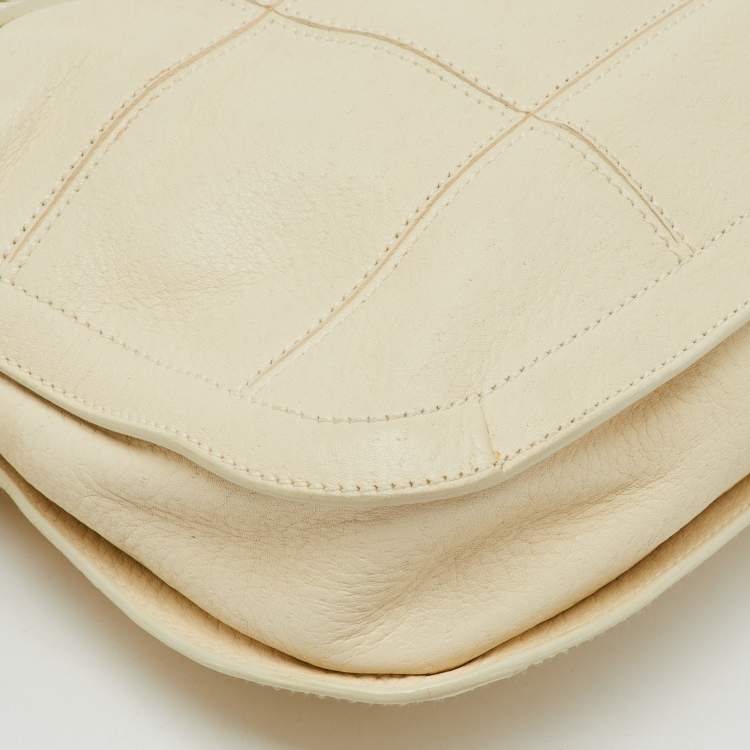 Pre Owned Salvatore Ferragamo Cream Leather Hobo