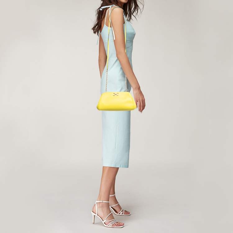 مملوكة مسبقًا Salvatore Ferragamo Yellow Leather Small Gancini Crossbody Bag