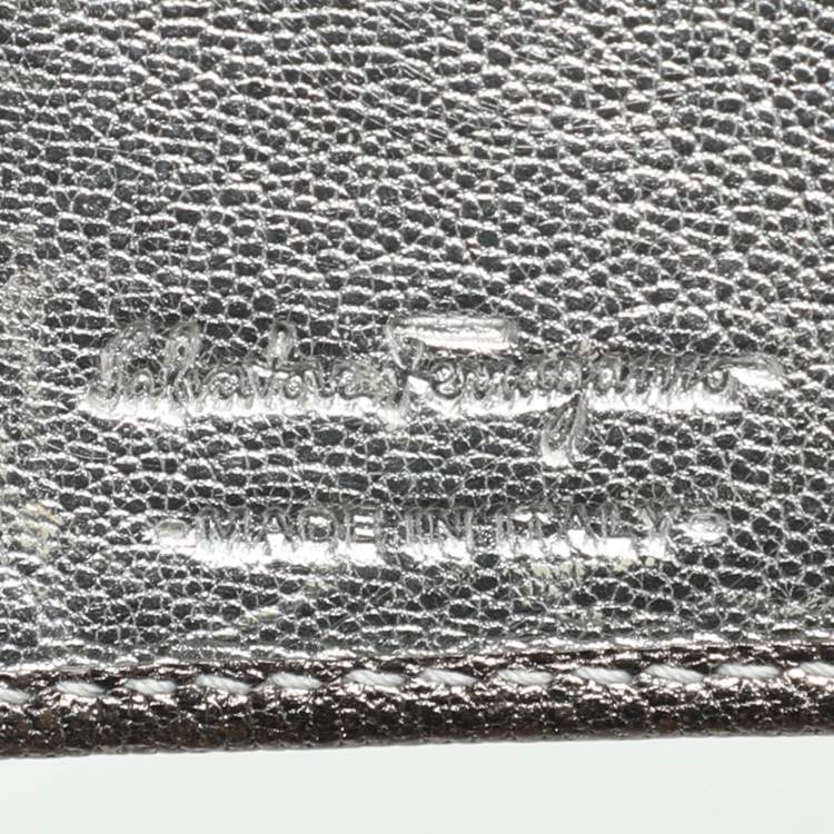 Pre Owned Salvatore Ferragamo Metallic Block Color Leather Gancini Bifold Wallet