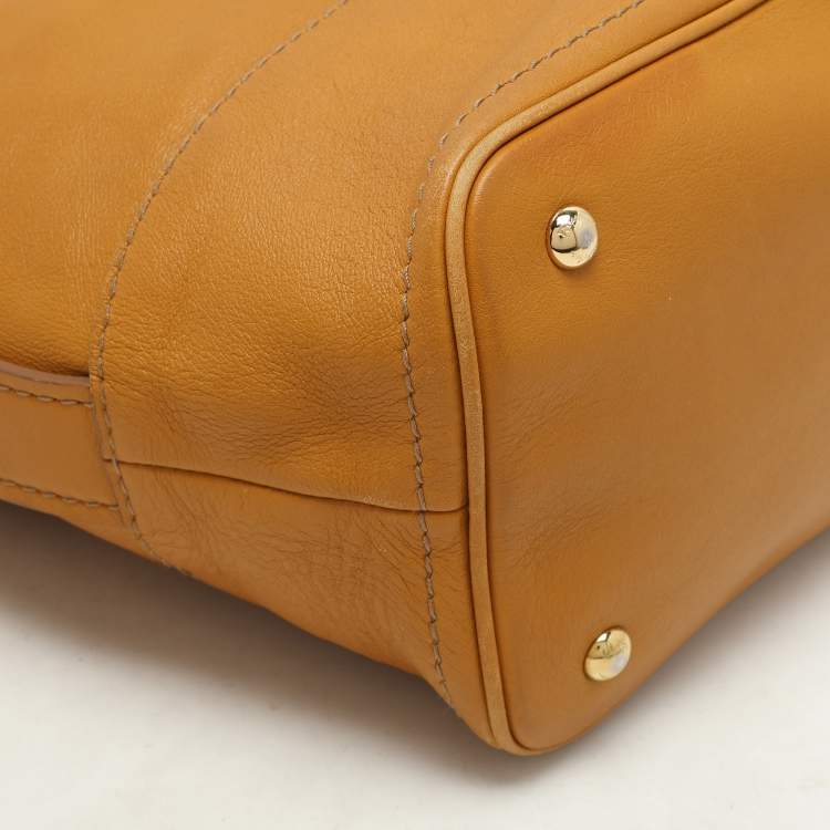Pre Owned Salvatore Ferragamo Mustard Leather Hobo