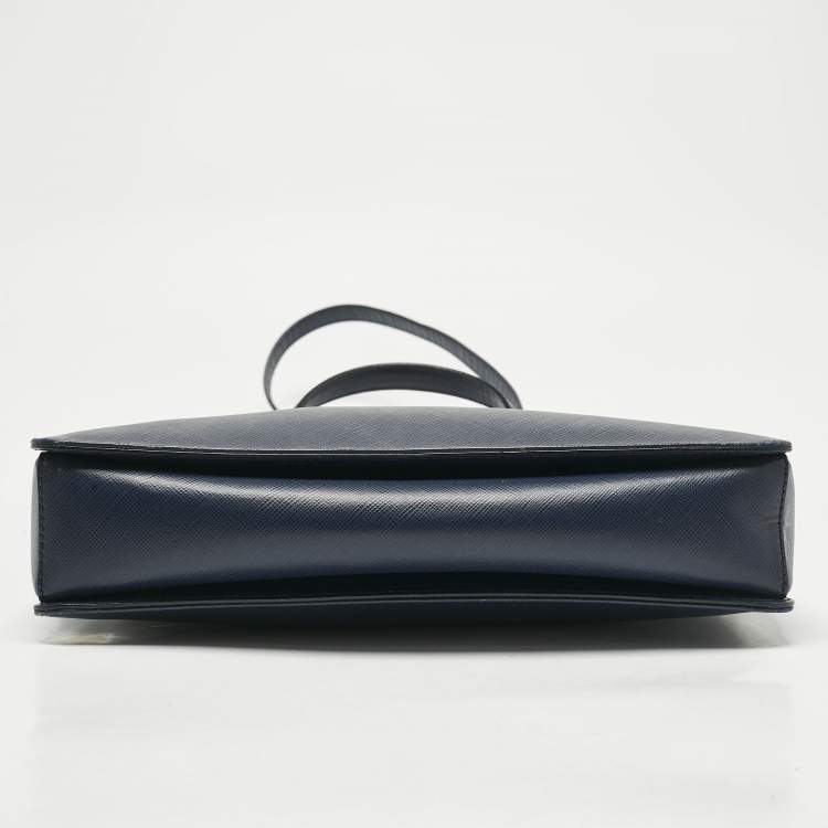 Pre Owned Salvatore Ferragamo Navy Blue Leather Vara Bow Tote