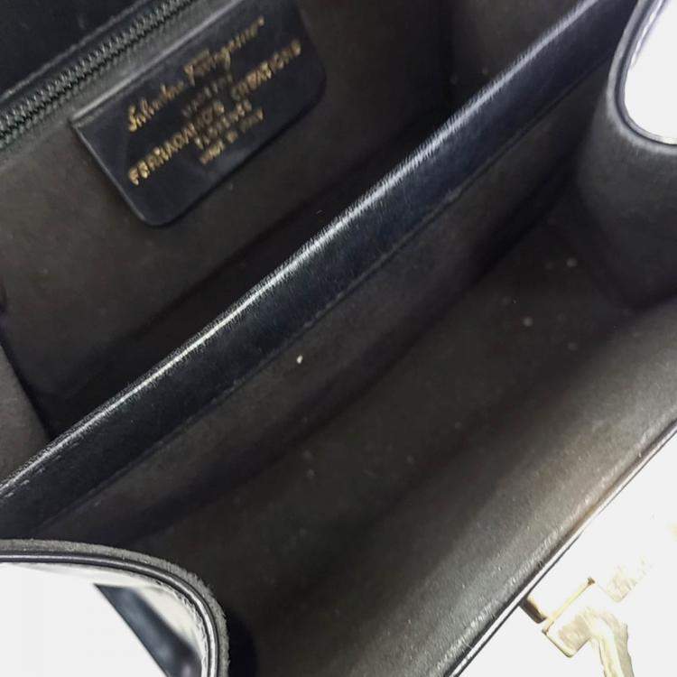 Pre Owned Salvatore Ferragamo Black Leather Medium Kelly Bag