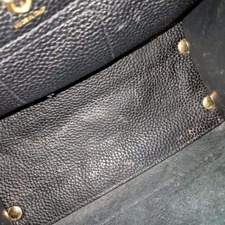 Pre Owned Salvatore Ferragamo Black Leather Amy Small Bag