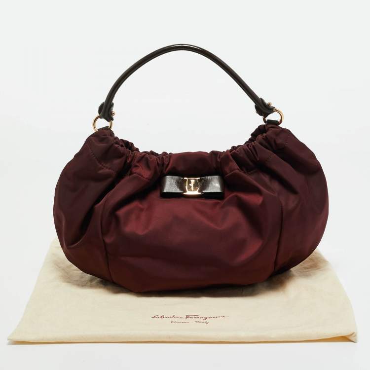 Pre Owned Salvatore Ferragamo Burgundy/Brown Nylon and Patent Leather Vara Bow Hobo