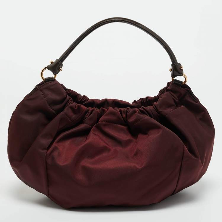Pre Owned Salvatore Ferragamo Burgundy/Brown Nylon and Patent Leather Vara Bow Hobo