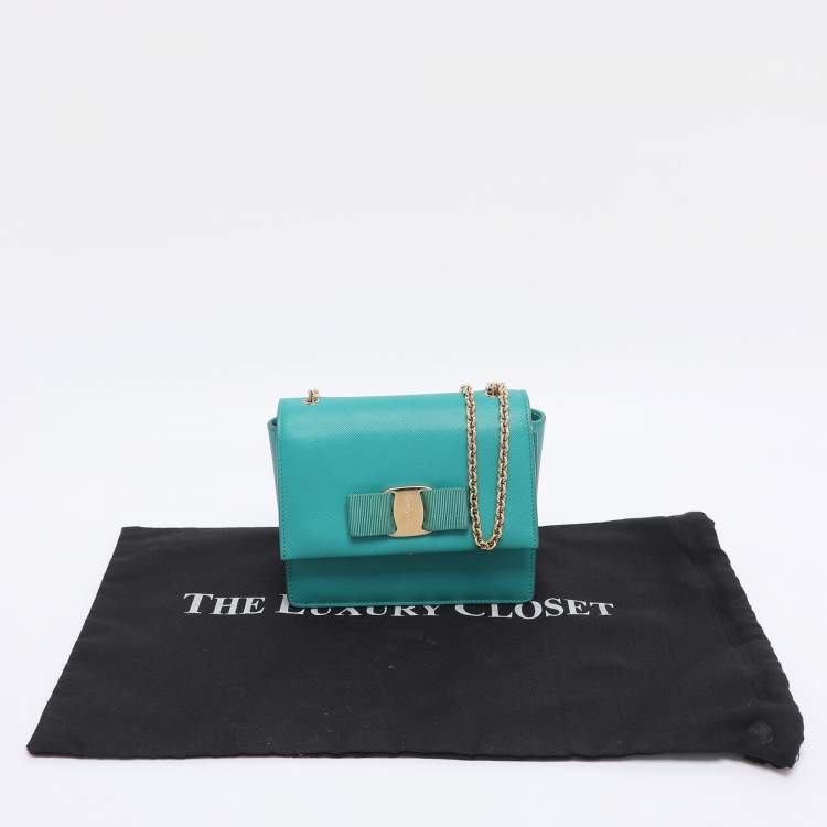 Pre Owned Salvatore Ferragamo Green Leather Mini Ginny Crossbody Bag