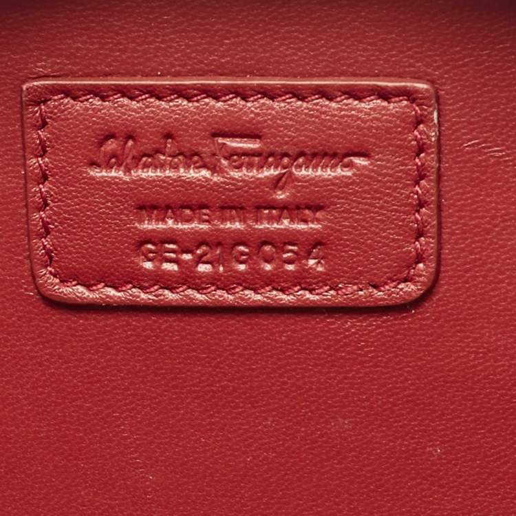 Pre Owned Salvatore Ferragamo x Sara Battaglia Gold/Silver Metal Sinila Clutch