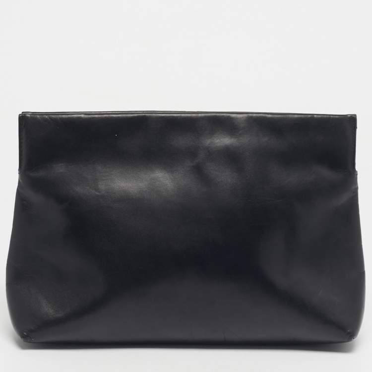 Pre Owned Salvatore Ferragamo Black Leather Vara Clutch