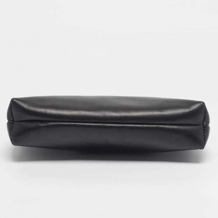 Pre Owned Salvatore Ferragamo Black Leather Vara Clutch