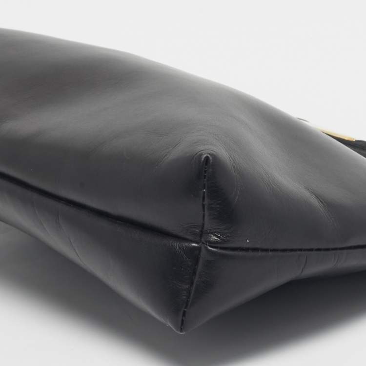 Pre Owned Salvatore Ferragamo Black Leather Vara Clutch