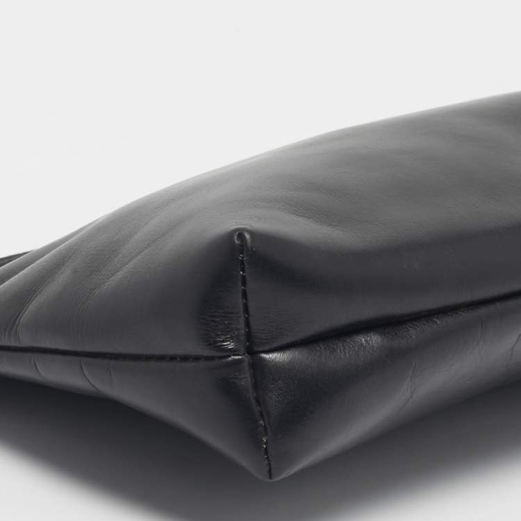 Pre Owned Salvatore Ferragamo Black Leather Vara Clutch