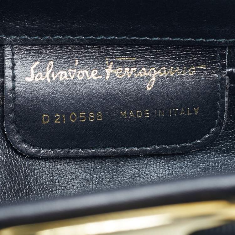 Pre Owned Salvatore Ferragamo Black Leather Vara Clutch