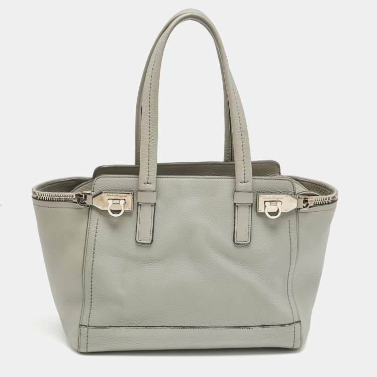 Pre Owned Salvatore Ferragamo Grey Leather Verve Tote