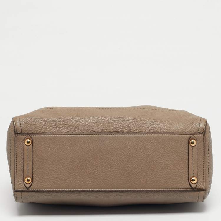 Pre Owned Salvatore Ferragamo Beige Leather Hortense Top Handle Bag