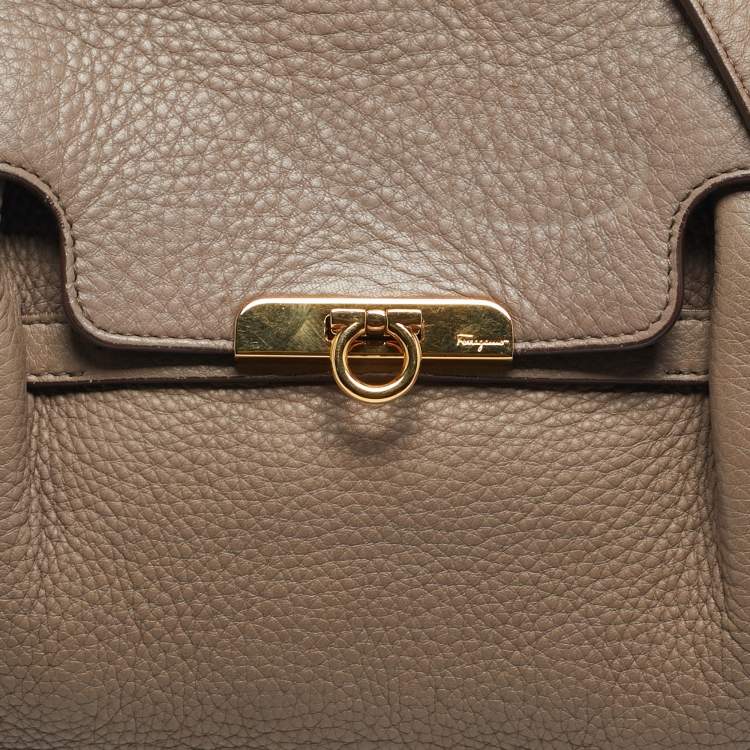 Pre Owned Salvatore Ferragamo Beige Leather Hortense Top Handle Bag