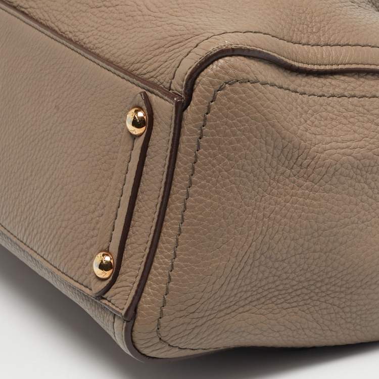 Pre Owned Salvatore Ferragamo Beige Leather Hortense Top Handle Bag