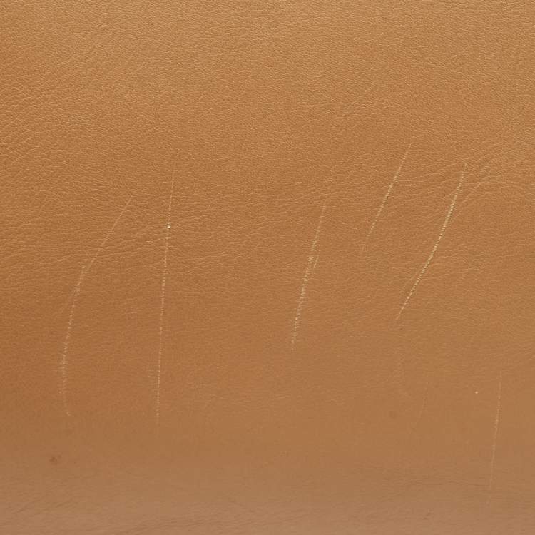 Pre Owned Salvatore Ferragamo Beige Leather Gancio Tote