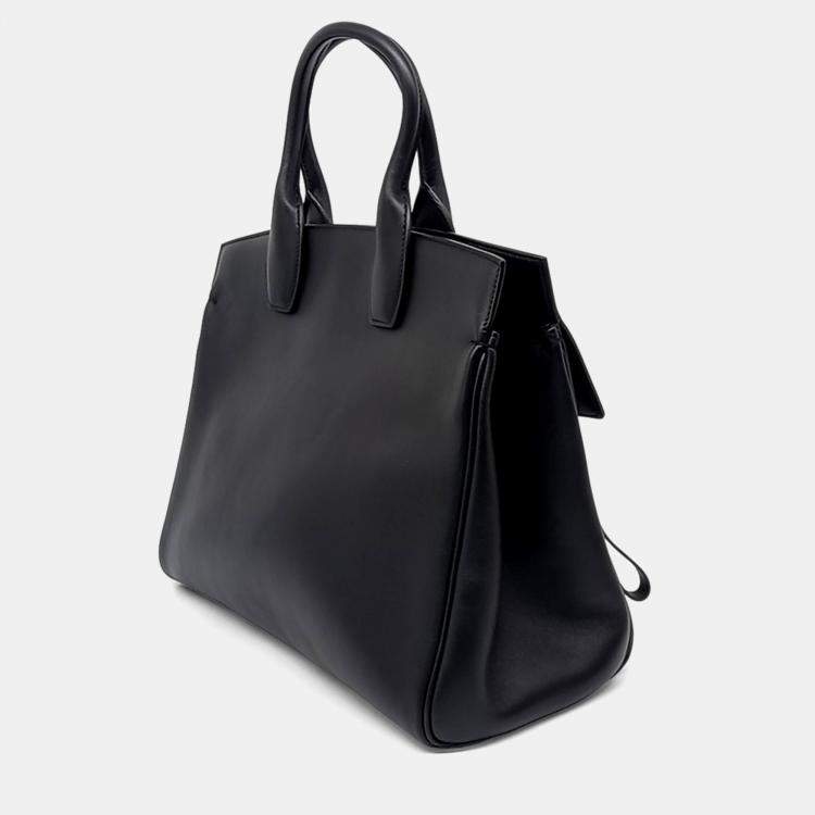 Pre Owned Salvatore Ferragamo Black Leather Studio Bag