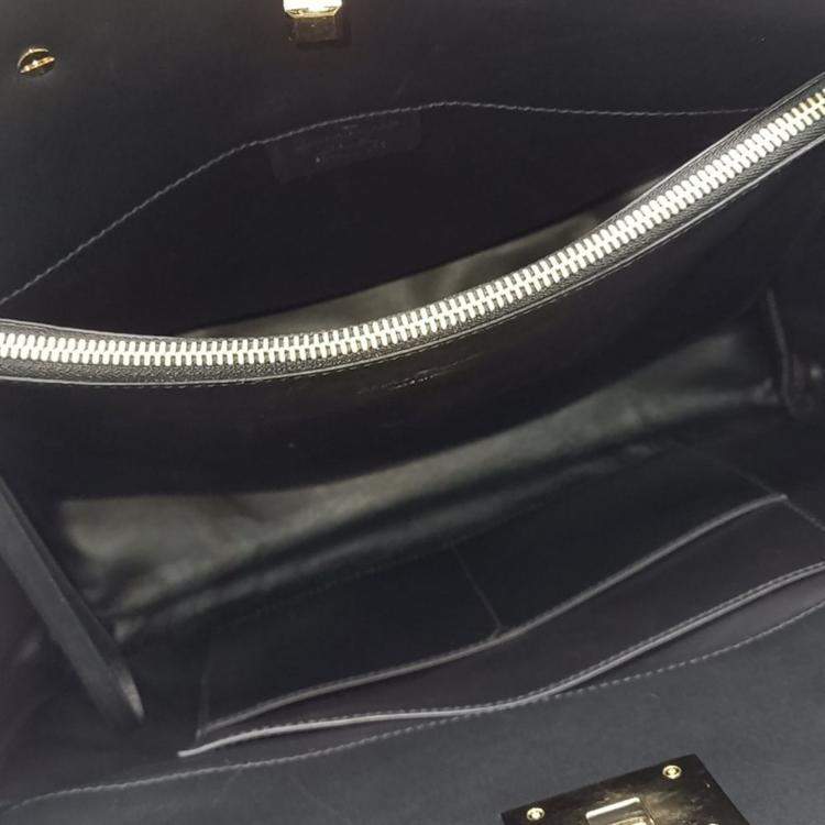 Pre Owned Salvatore Ferragamo Black Leather Studio Bag