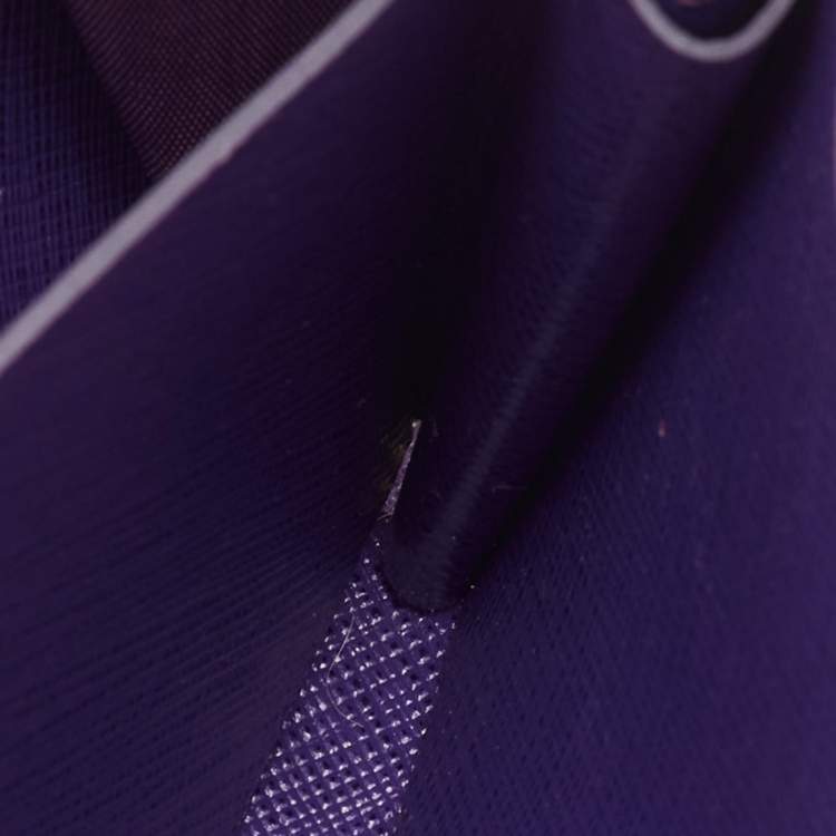 Pre Owned Salvatore Ferragamo Purple Leather Gancio Cip Around Wallet On Chain