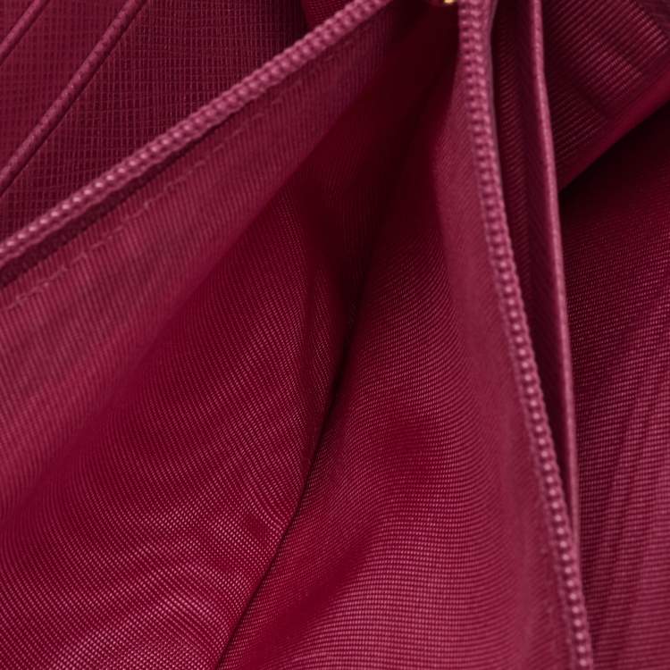 Pre Owned Salvatore Ferragamo Pink Leather Gancio Flap Continental Wallet