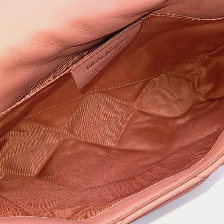 Pre Owned Salvatore Ferragamo Vara Crossbody Bag