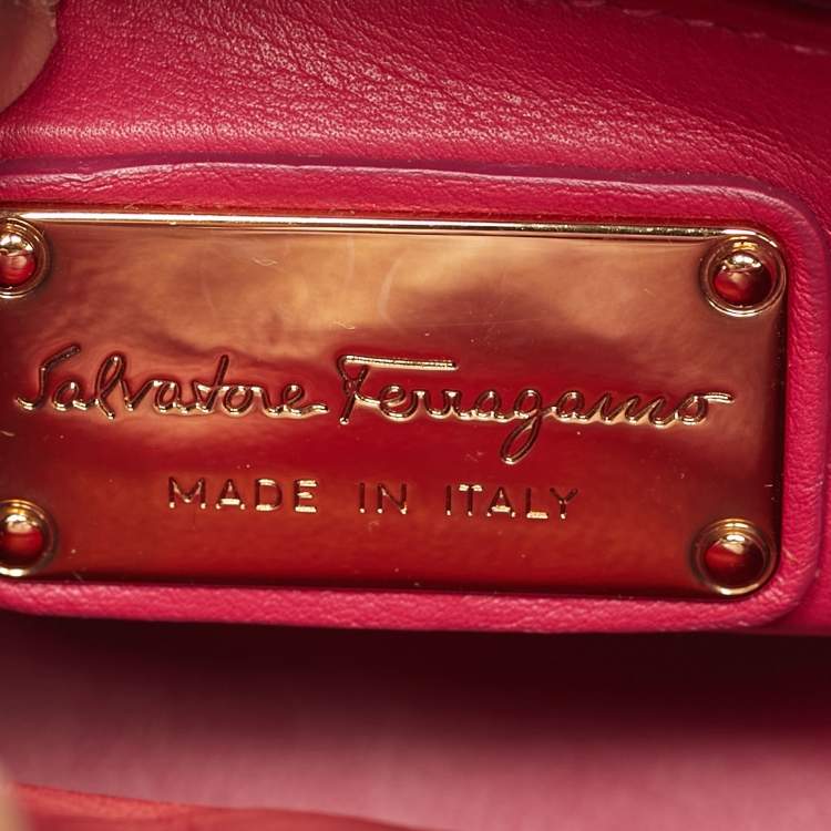 مملوكة مسبقًا Salvatore Ferragamo Pink Python and Metal Mini Sofia Top Handle Bag