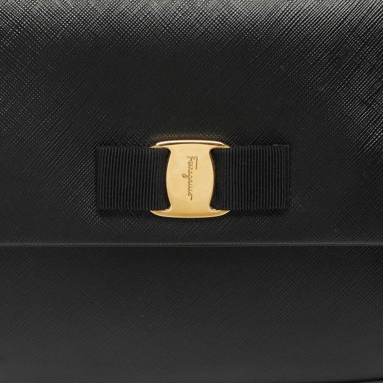 Pre Owned Salvatore Ferragamo Black Leather Carrie Top Handle Bag
