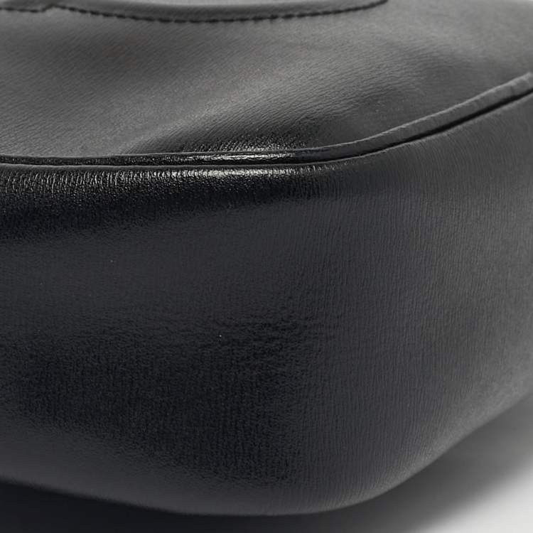 Pre Owned Salvatore Ferragamo Black Leather Gancio City Shoulder Bag