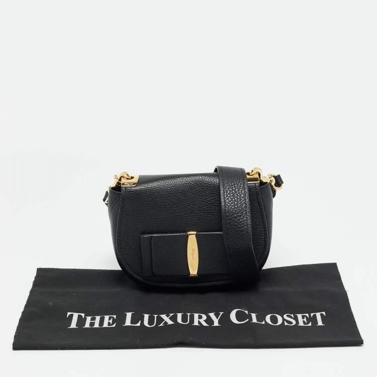 Pre Owned Salvatore Ferragamo Black Leather Iconic Bow Crossbody Bag