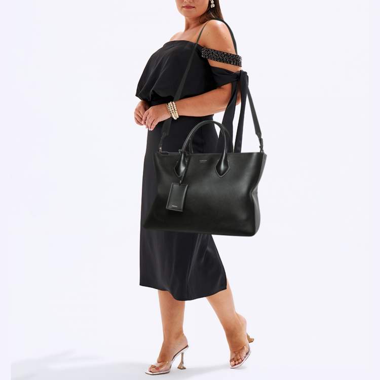 Pre Owned Salvatore Ferragamo Star Shaped Large Black Leather Tote