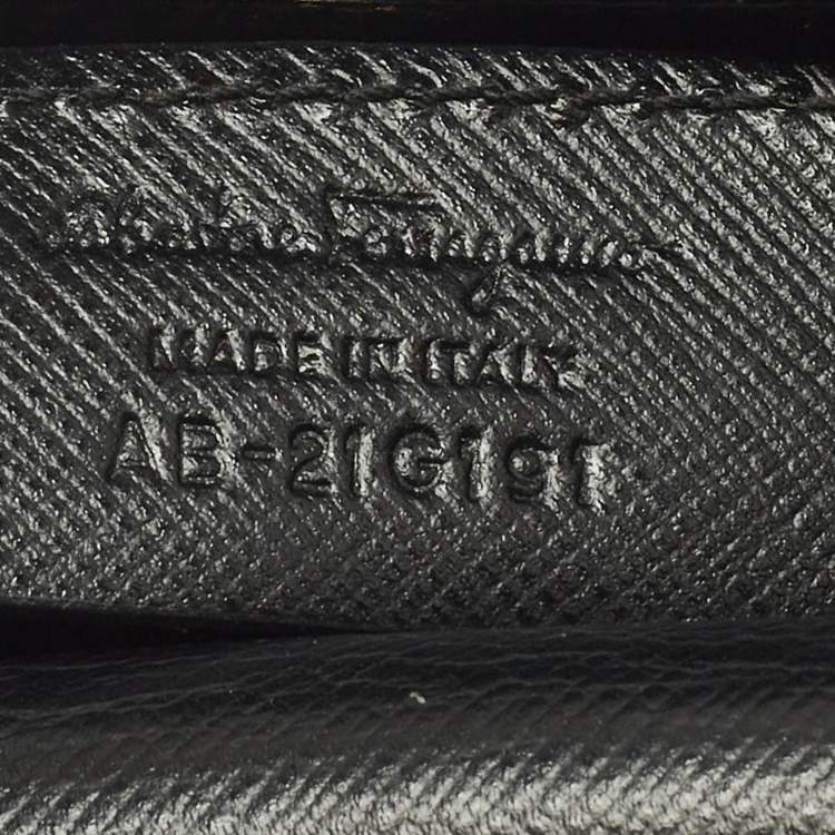 مملوكة مسبقًا Salvatore Ferragamo Melike Vara Bow Mini Black Leather Chain Tote