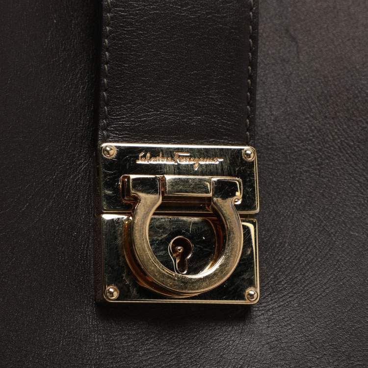 Pre Owned حقيبة يد سالفاتوري فيراغامو مارلين جلد كحلية