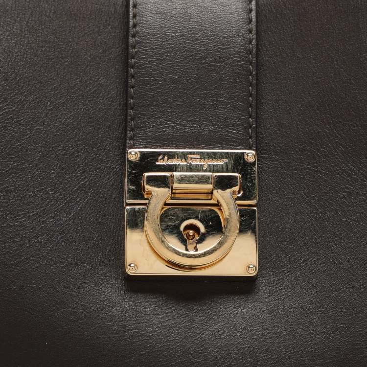 Pre Owned حقيبة يد سالفاتوري فيراغامو مارلين جلد كحلية