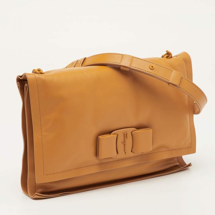 مملوكة مسبقًا Salvatore Ferragamo Viva Bow Mustard Padded Leather Shoulder Bag