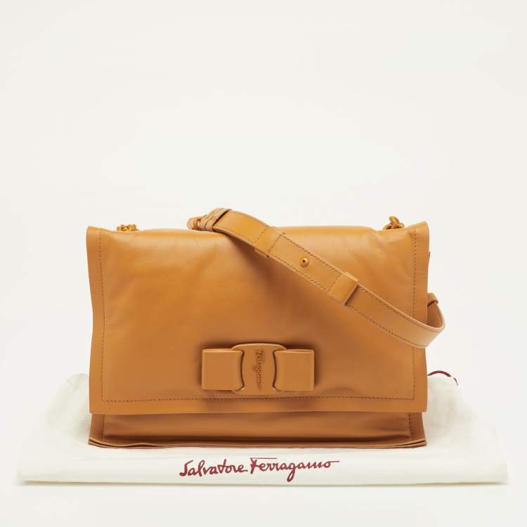 مملوكة مسبقًا Salvatore Ferragamo Viva Bow Mustard Padded Leather Shoulder Bag