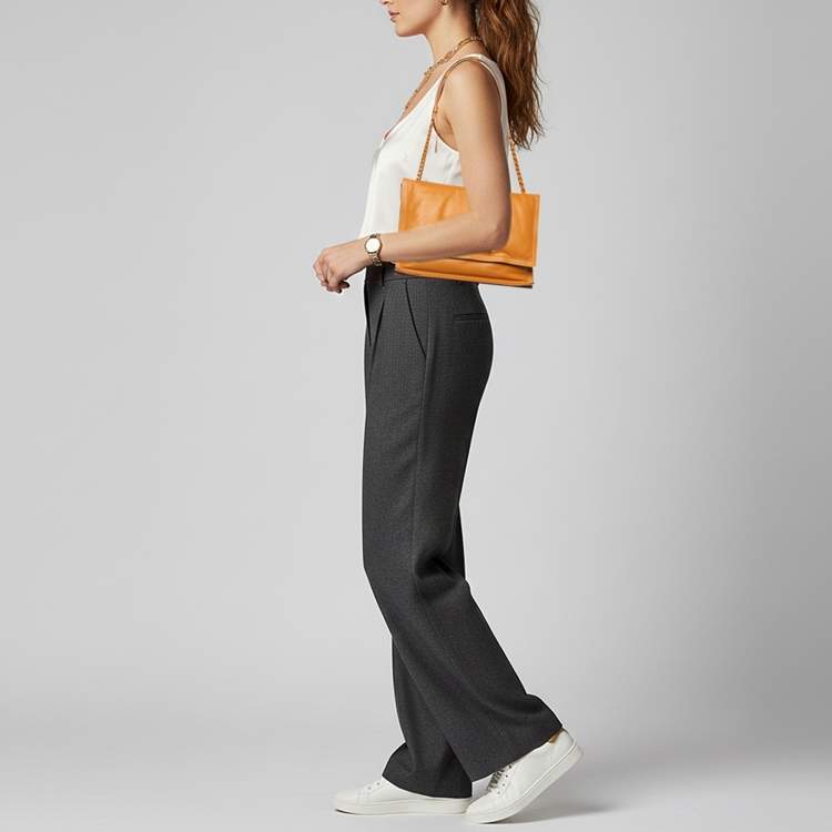 مملوكة مسبقًا Salvatore Ferragamo Viva Bow Mustard Padded Leather Shoulder Bag