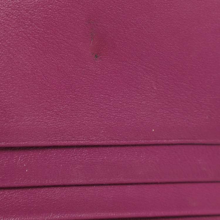 Pre Owned Salvatore Ferragamo Vara Bow Red Patent Leather Bifold Wallet