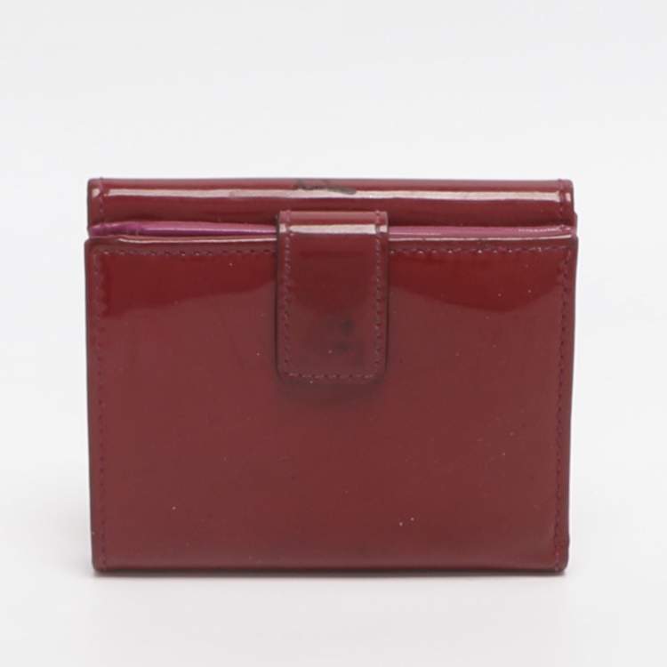 Pre Owned Salvatore Ferragamo Vara Bow Red Patent Leather Bifold Wallet