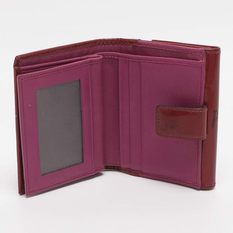 Pre Owned Salvatore Ferragamo Vara Bow Red Patent Leather Bifold Wallet