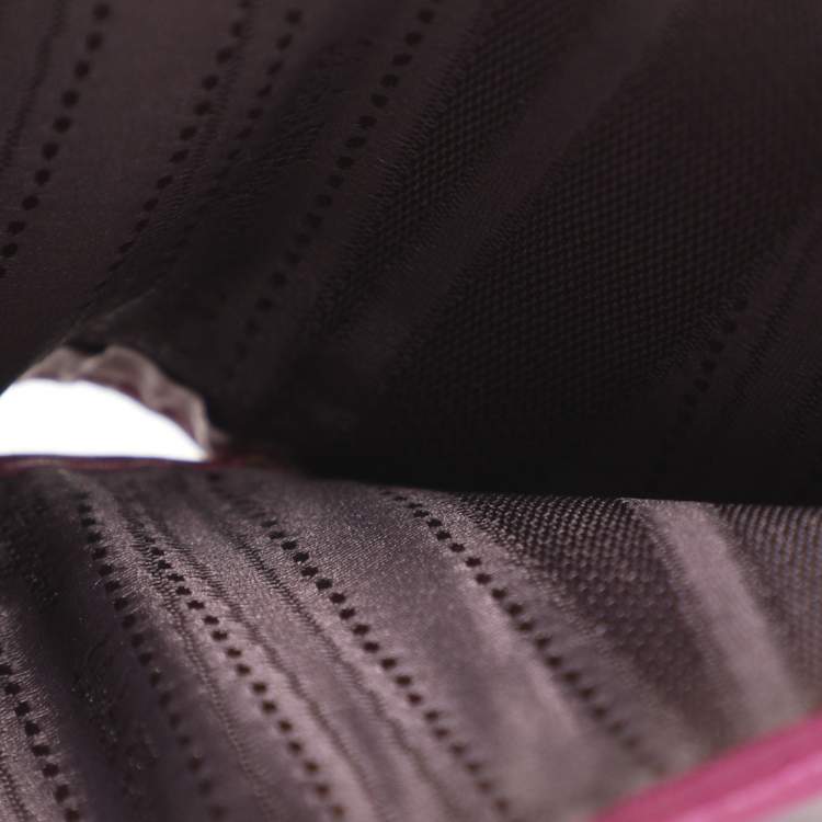 Pre Owned Salvatore Ferragamo Vara Bow Red Patent Leather Bifold Wallet