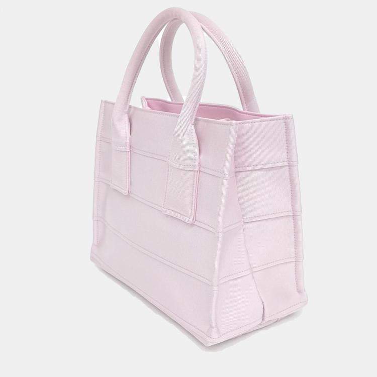 مملوكة مسبقًا Salvatore Ferragamo Pink Fabric fabric tote bag