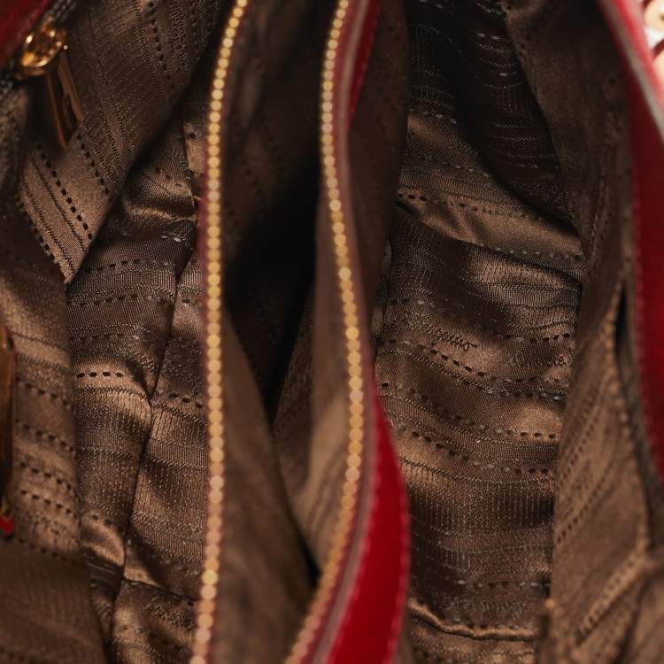 Pre Owned Salvatore Ferragamo Betulla Red Leather Tote