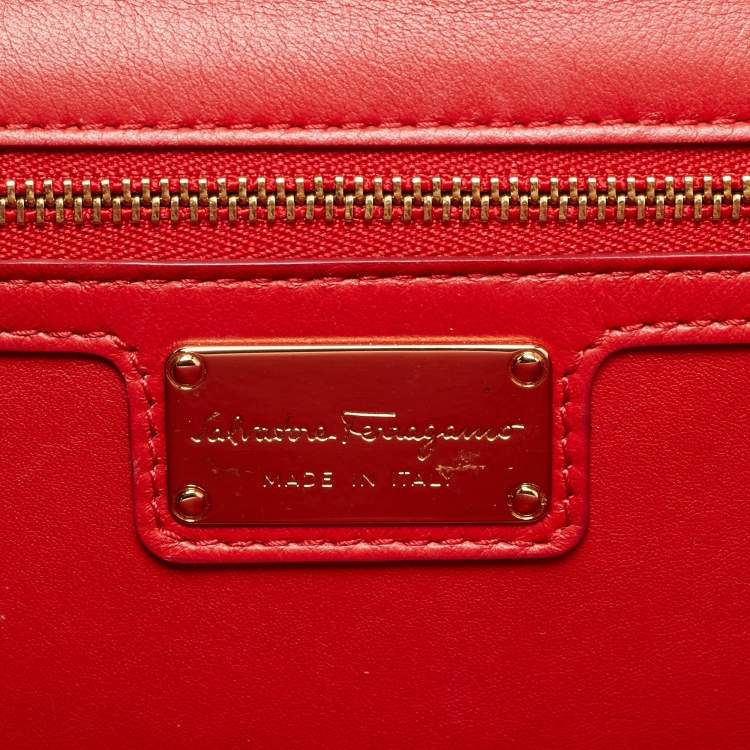Pre Owned Salvatore Ferragamo Vara Bow Flap Red Leather Shoulder Bag
