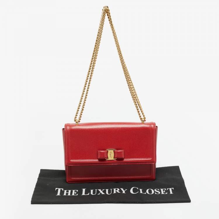 Pre Owned Salvatore Ferragamo Vara Bow Flap Red Leather Shoulder Bag