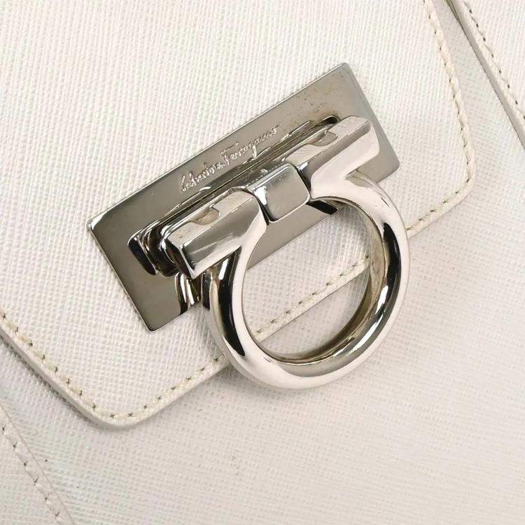 Pre Owned Salvatore Ferragamo Gancini White Rattan Shoulder Bag