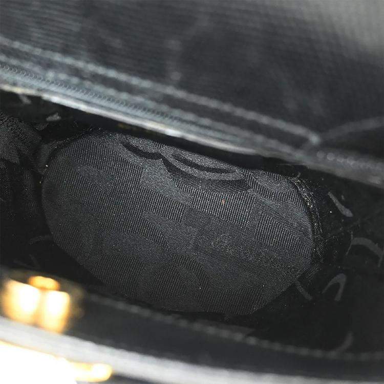 Pre Owned Salvatore Ferragamo Vara Bow Black Leather Shoulder Bag