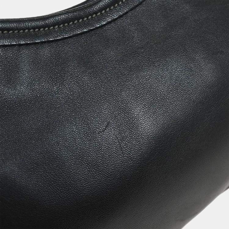 Pre Owned Salvatore Ferragamo Vara Bow Black Calfskin Leather Shoulder Bag