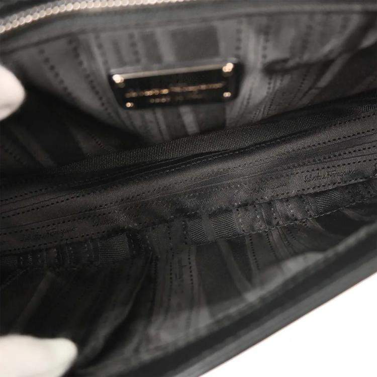 Pre Owned Salvatore Ferragamo Gancini Black Leather Shoulder Bag