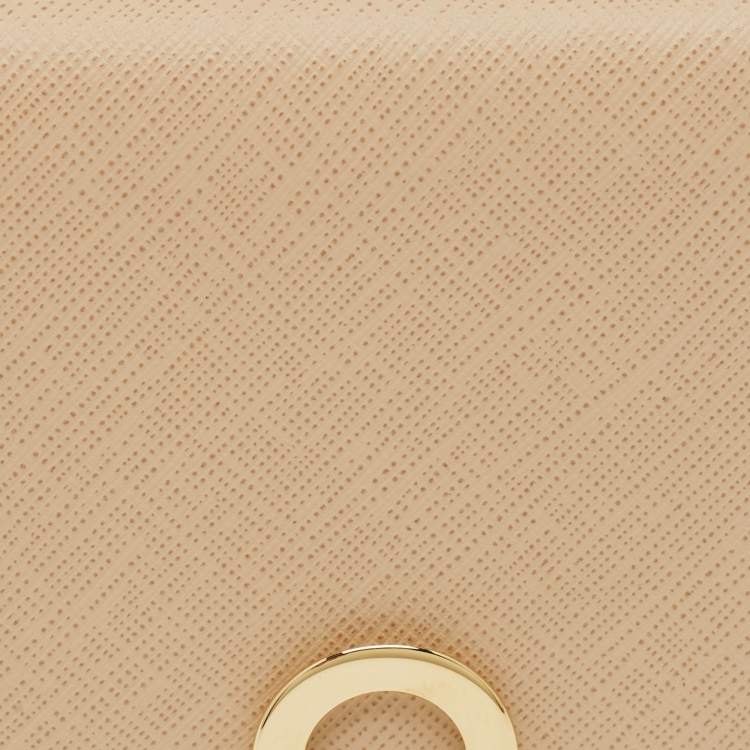 مملوكة مسبقًا Salvatore Ferragamo Gancini Icona Beige Leather Continental Wallet
